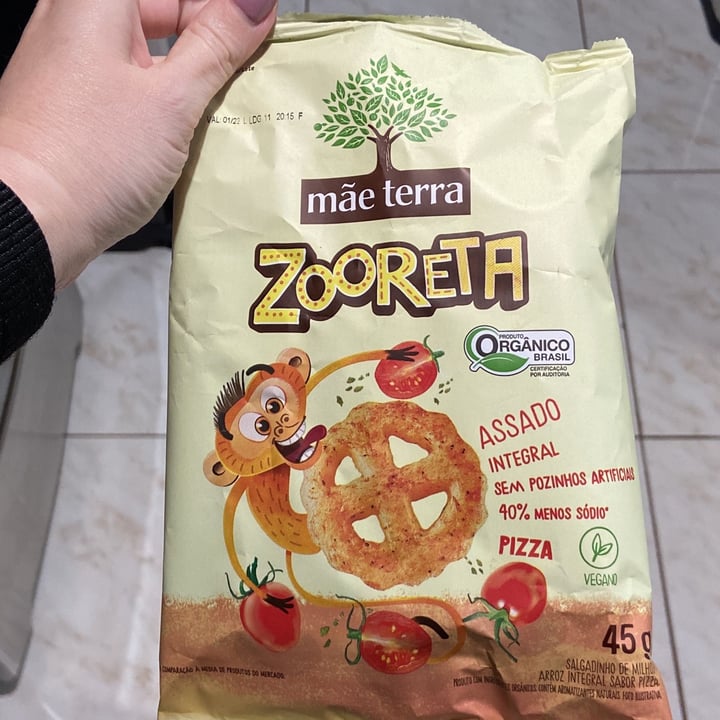 review photo of Mãe Terra Salgadinho de Milho Mãe Terra Zooreta Salgadinho de milho e arroz integral sabor pizza shared by @anaovalhe on 30 Sep 2022 - review