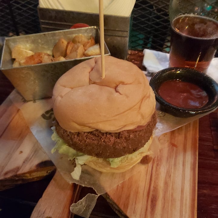 photo of Red Frog Beer House Buba Crispy C/ Papas shared by @aldimastro on  14 Jul 2022 - review