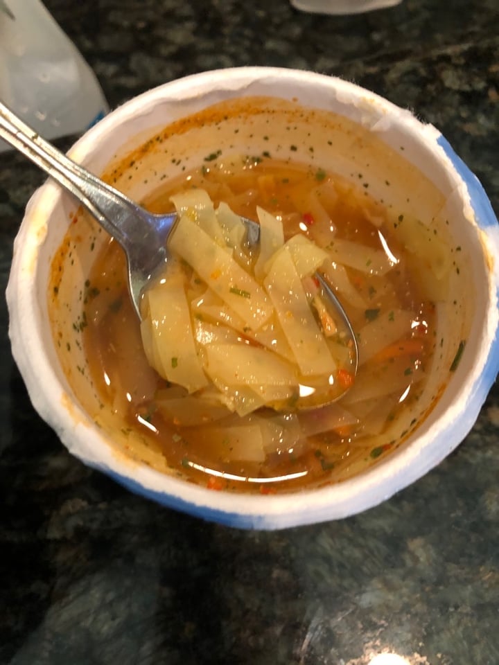 photo of Dr McDougall's  Right Foods Vegan Pad Thai Noodle Soup shared by @lizprendergast11 on  06 Apr 2020 - review