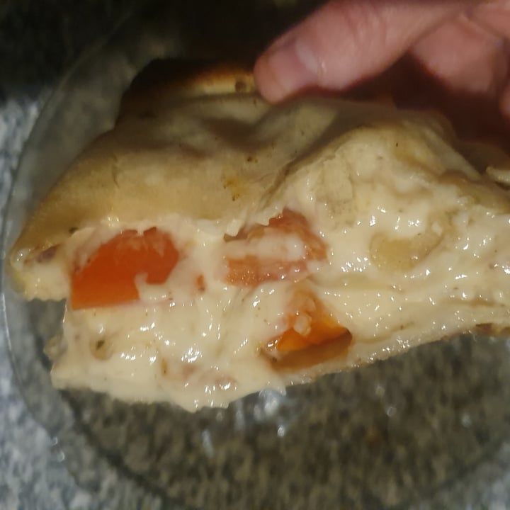 photo of Pizzeria El Golpe Calzone Napolitano shared by @amoronada on  23 Jul 2021 - review