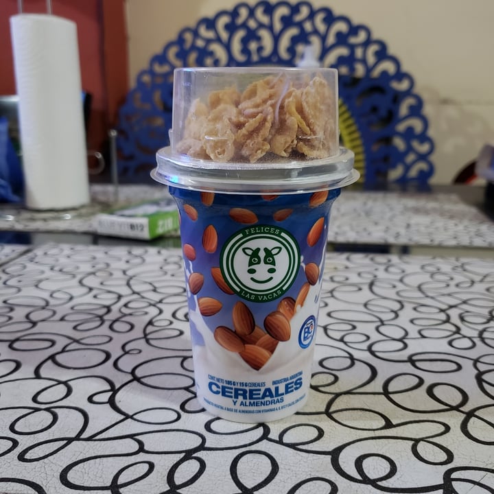 review photo of Felices Las Vacas Yogurt de Almendras con Cereales shared by @an77ihumanx on 28 Apr 2021 - review