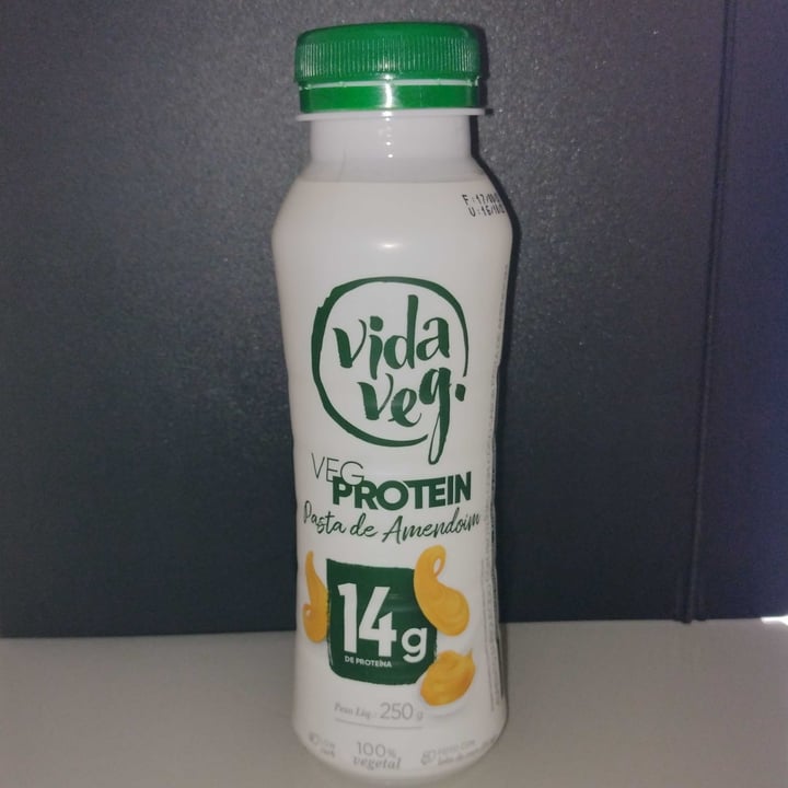 photo of Vida Veg Bebida Veg Protein Pasta de Amendoim shared by @camilevj on  21 Nov 2022 - review