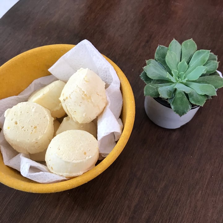 photo of Cantinho da Terra (Vegananda) Porção Mini Pão de Queijo shared by @joytargino on  13 Jun 2022 - review