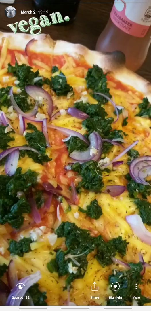 photo of Du & Ich Restaurant und Take away Vegan pizza spinaci shared by @veganismisthekey on  10 Jun 2019 - review