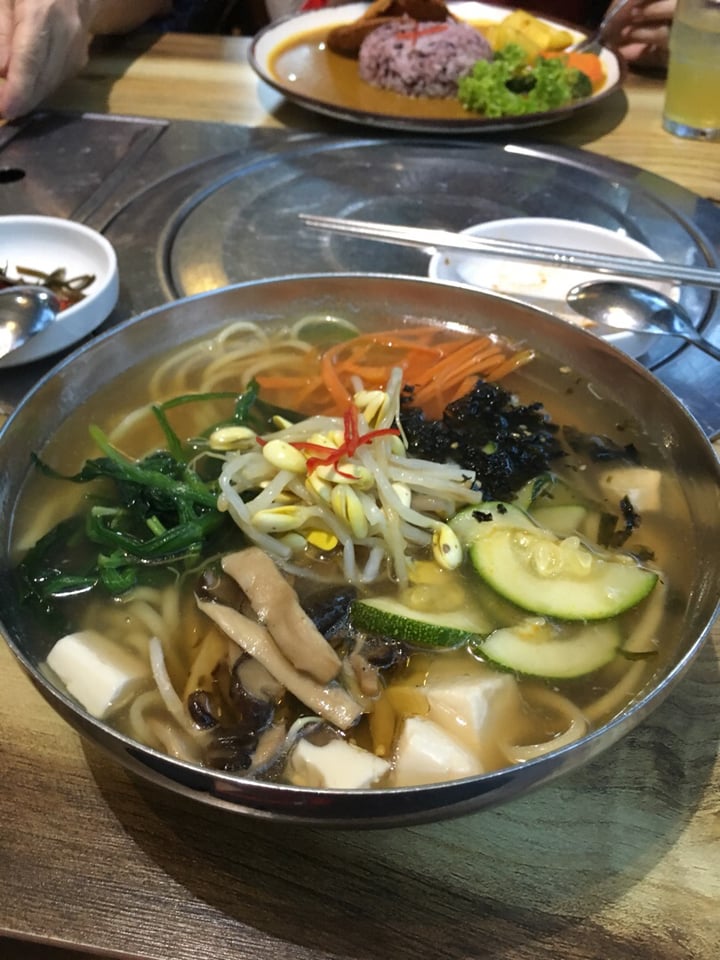 photo of The Boneless Kitchen Kalguksu (Knife Cut Noodle) shared by @oxuqixino on  08 Jan 2020 - review