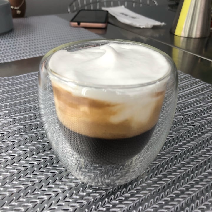 review photo of GANIC LAB* Café Com Chantilly shared by @kareneduardas on 10 Feb 2022 - review