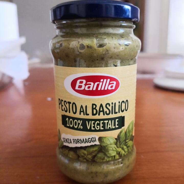 review photo of Barilla Pesto Basilico Vegan shared by @giuliagazzoni on 14 Mar 2022 - review