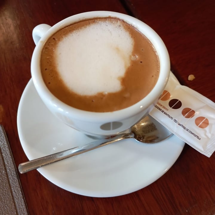 photo of Shangri La Café con leite de soia shared by @malditopato on  27 Aug 2022 - review