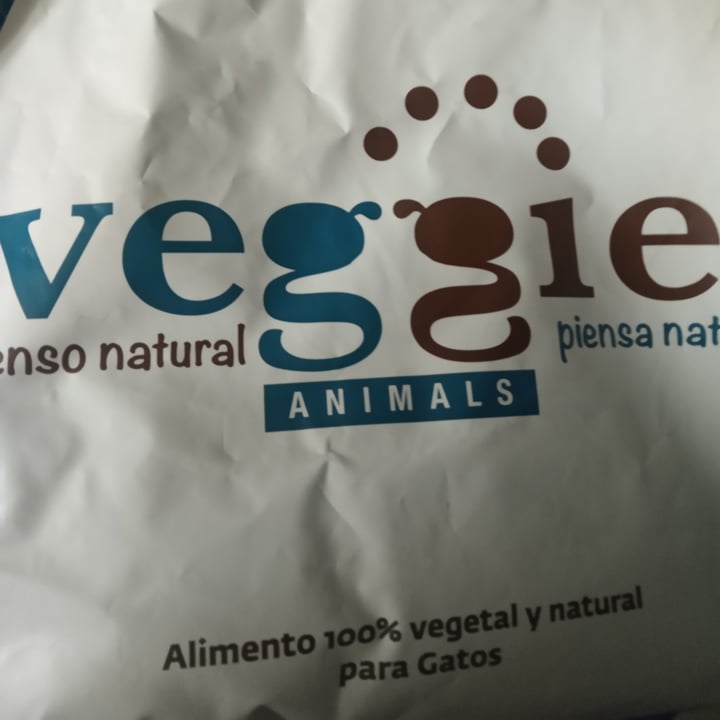 review photo of VeggieAnimals VeggieAnimals PLUS - Gatos adultos shared by @helenabat on 13 Aug 2020 - review