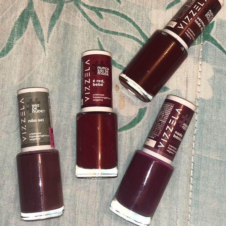 photo of Vizzela Cosméticos Esmalte shared by @caly0022 on  28 Apr 2022 - review