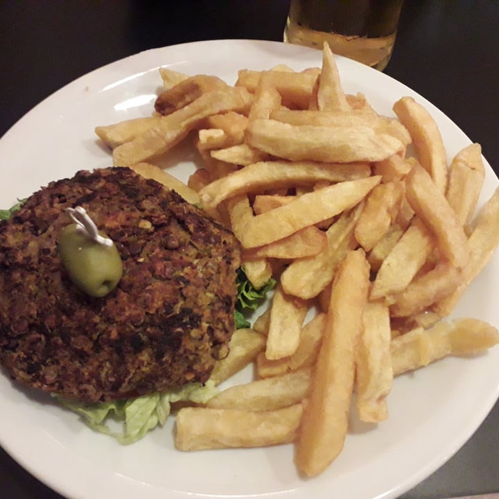 review photo of GarDim Hamburguesa Vegana (pedir sin pan ya que no es apto) shared by @lopezagustinax on 15 Apr 2022 - review