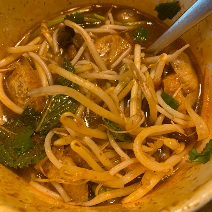 photo of Pho Wimbledon Hot & spicy tofu & mushroom soup shared by @lamaryvegana on  28 May 2022 - review