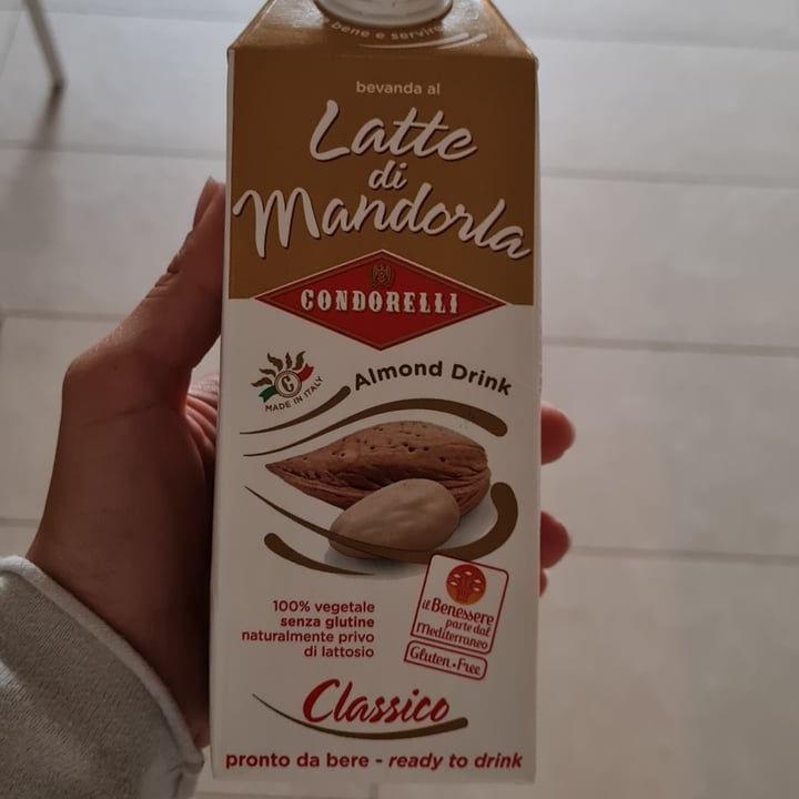 photo of Condorelli Latte di mandorla shared by @denise1993 on  04 May 2022 - review