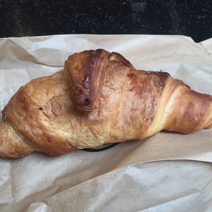 photo of Coffee#1 Cheltenham Raspberry croissant shared by @naomivegan on  04 Apr 2022 - review