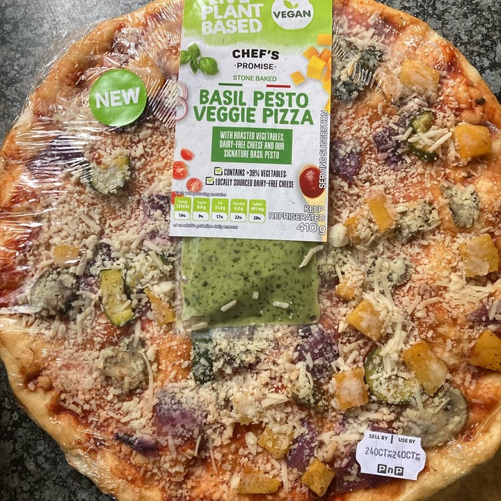 photo of Pick n Pay Basil Pesto Veggie Pizza shared by @shanwels on  30 Oct 2021 - review