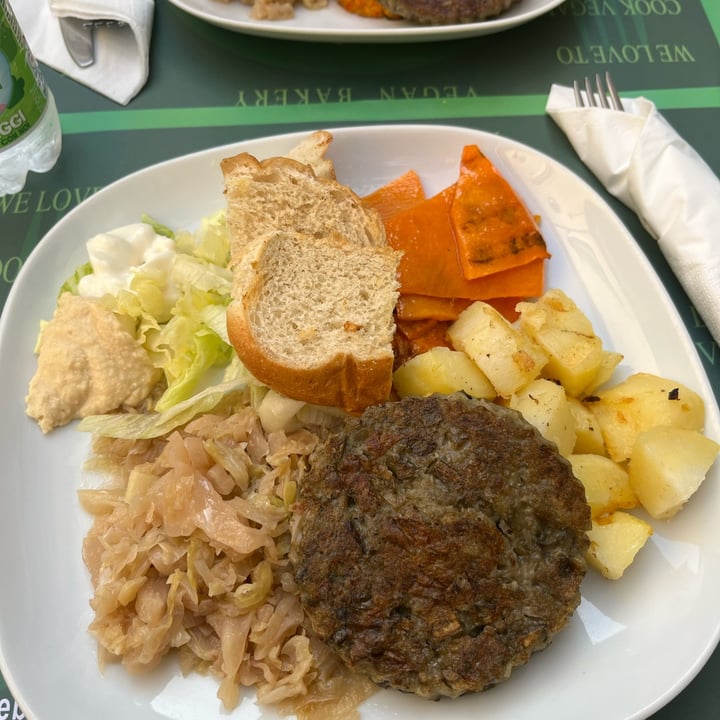 review photo of Vegan Art Piatto Unico shared by @daisymegs on 01 Nov 2022 - review