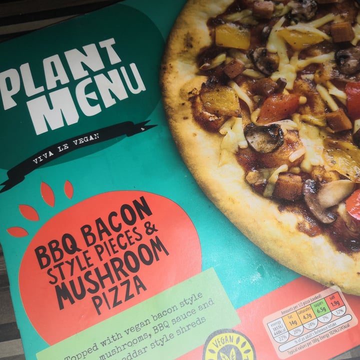 photo of Plant Menu BBQ bacon and mushroom pizza shared by @veganellas on  04 Oct 2020 - review