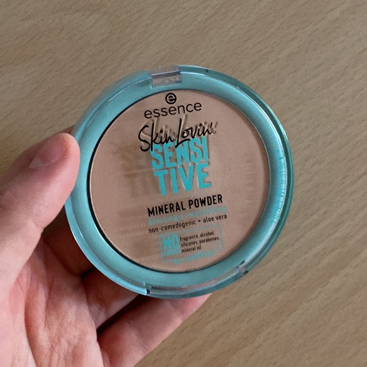 review photo of Essence skin lovin’ sensitive mineral powder shared by @clara1999 on 09 Jun 2022 - review
