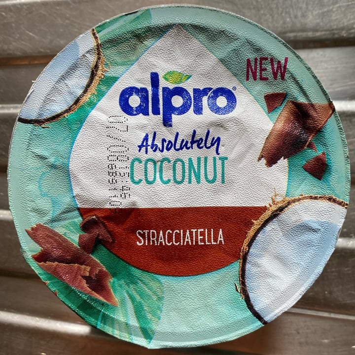 photo of Alpro Absolutely Coconut Stracciatella shared by @gingi on  09 Jul 2022 - review