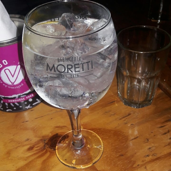 photo of Lado V Gin and tonic shared by @pr0greexagerada on  27 Jul 2022 - review