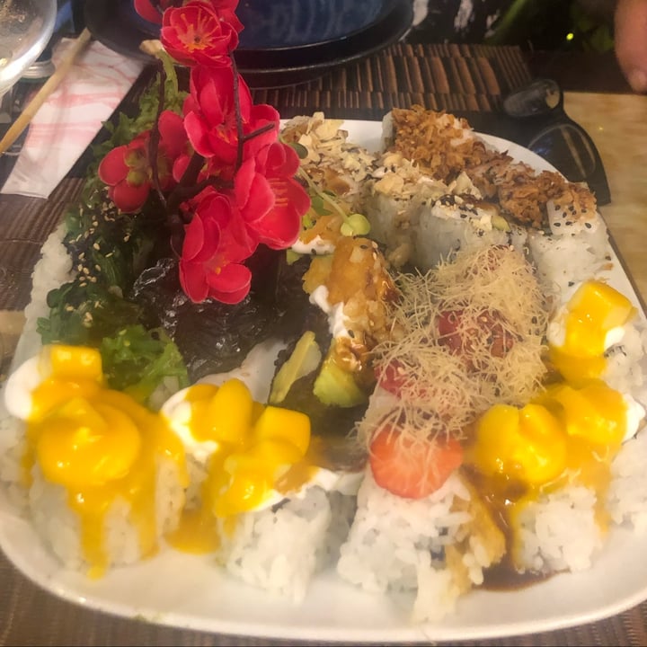 photo of Ristorante Sushi House Piatto di sushi vegan misto shared by @violettaplantbased on  01 Aug 2022 - review