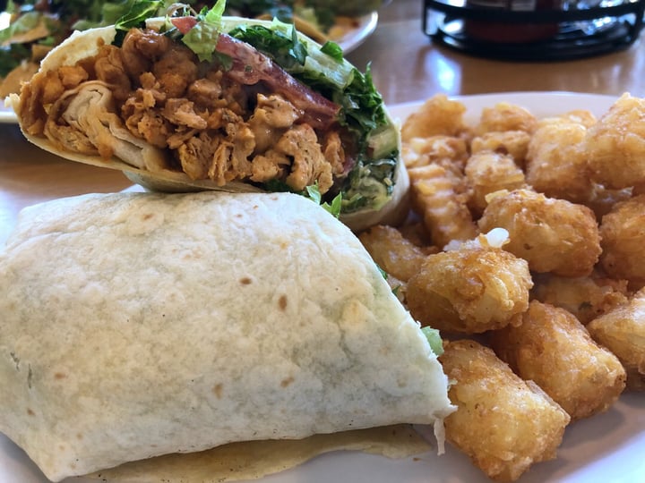 review photo of J. Selby's Buffalo Soy Curl Wrap shared by @thegingermeier on 21 Oct 2018 - review