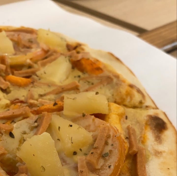 review photo of WS Deli Experience Store Hawaiian shared by @leivegan on 28 Mar 2020 - review