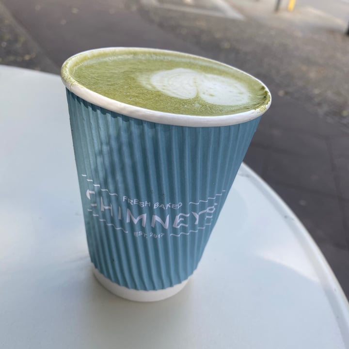 photo of CHIMNEYS matcha latte shared by @holasoymylk on  31 Jul 2021 - review