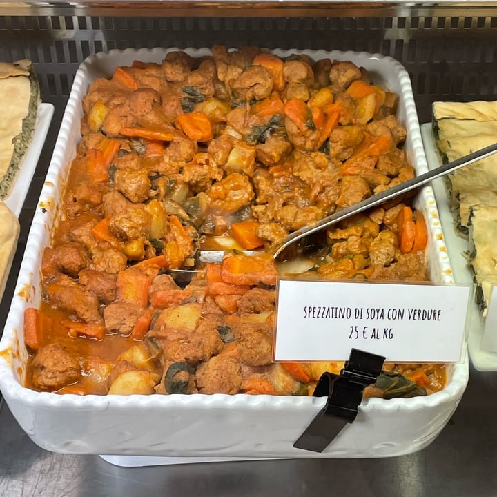 photo of Jaa Nu' Rosticceria Vegana Genova Spezzatino di soia con carote, patate, paprika, bietole e cumino shared by @babachito on  25 Mar 2022 - review