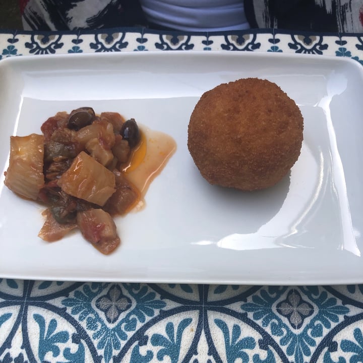 photo of Sementis Arancina e caponata di finocchi shared by @julyveg on  03 Jun 2021 - review