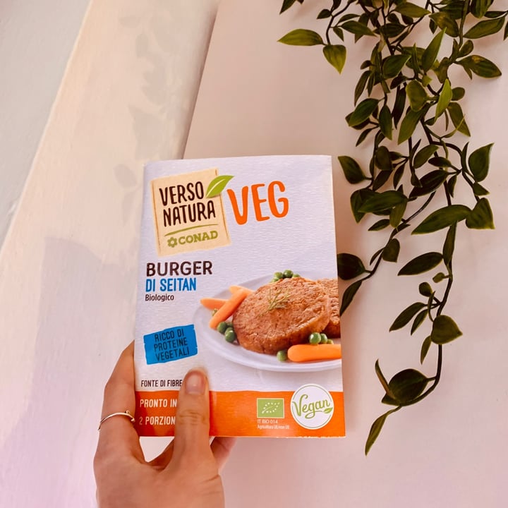 photo of Verso Natura Conad Veg Burger Di Seitan Biologico shared by @isabelbii on  24 Feb 2021 - review
