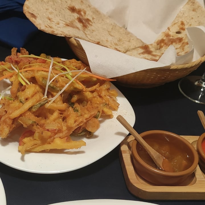 photo of Restaurante India town Onion bhaji shared by @tropecientaspatas on  13 Mar 2022 - review