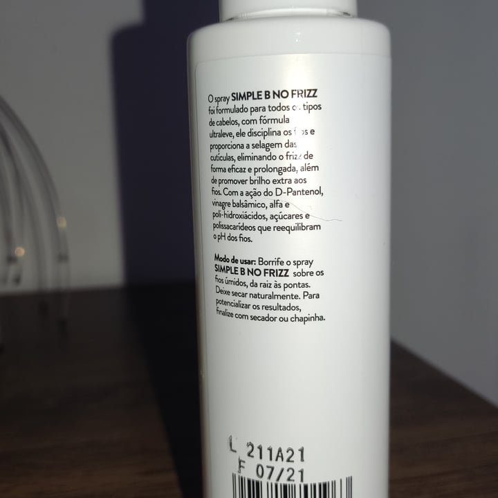 review photo of Simple No Frizz shared by @renanmats on 21 Apr 2022 - review