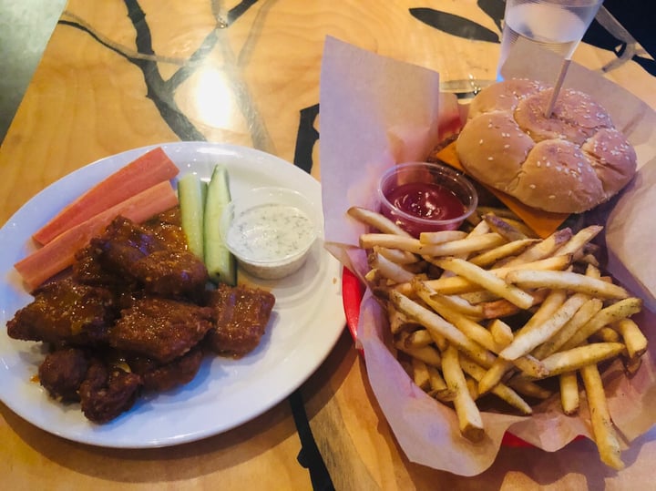 photo of Green New American Vegetarian The Bff and Buffalo Wings shared by @jproa on  07 Sep 2019 - review