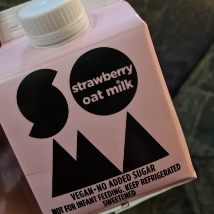 photo of SOMA Strawberry Oat Milk shared by @angenmmp on  19 Sep 2022 - review