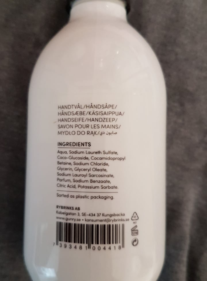 photo of Gunry Gunry The Scent Factory Wild bamboo hand soap shared by @suzanarmiler on  13 May 2022 - review