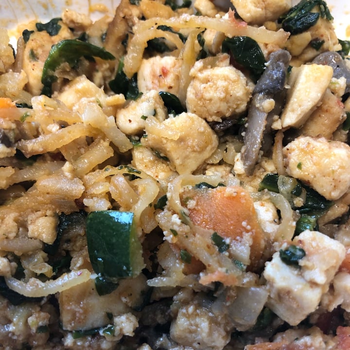 review photo of Amy’s Amy’s Tofu Scramble shared by @parifairie on 01 Dec 2021 - review