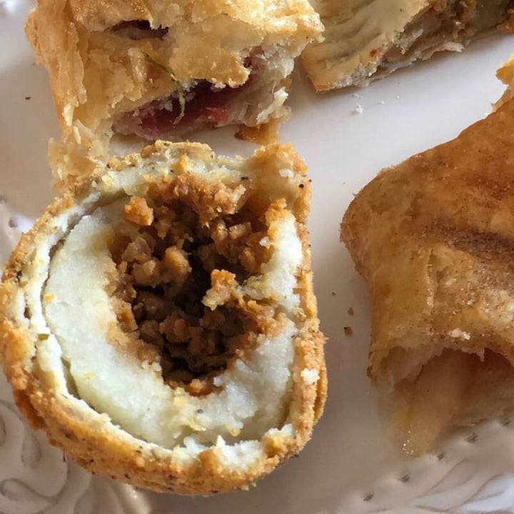 review photo of Happy Vegan Bakers Café Papa Rellena shared by @miaash11 on 05 Sep 2020 - review