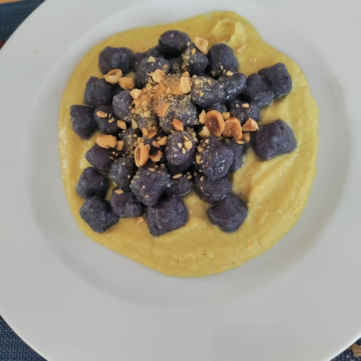 review photo of Ristorante Peruggini gnocchi viola su crema di cavolfiore shared by @sweety18 on 19 Nov 2022 - review