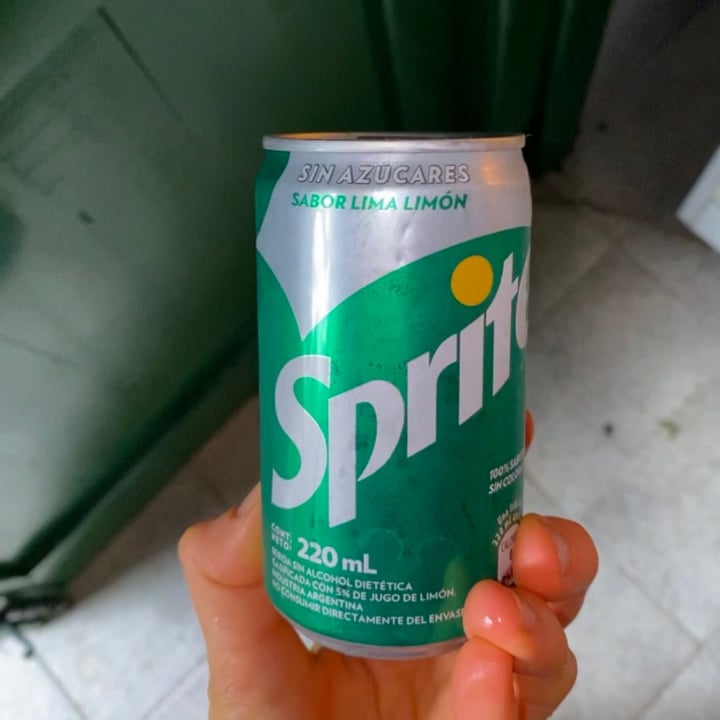 photo of Sprite Gaseosa en lata shared by @inespressable on  25 Jul 2021 - review