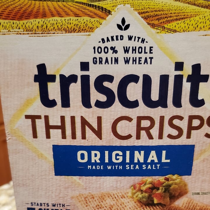 photo of Triscuit Thin Crisps Original Whole Wheat shared by @raynadisco on  25 Dec 2021 - review