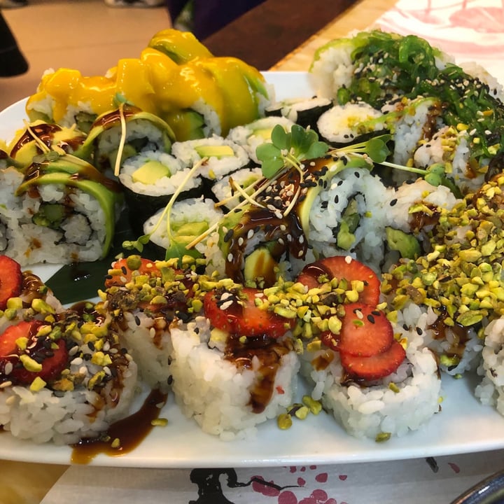 photo of Ristorante Sushi House Misto Sushi Vegan shared by @nenermind on  31 May 2022 - review