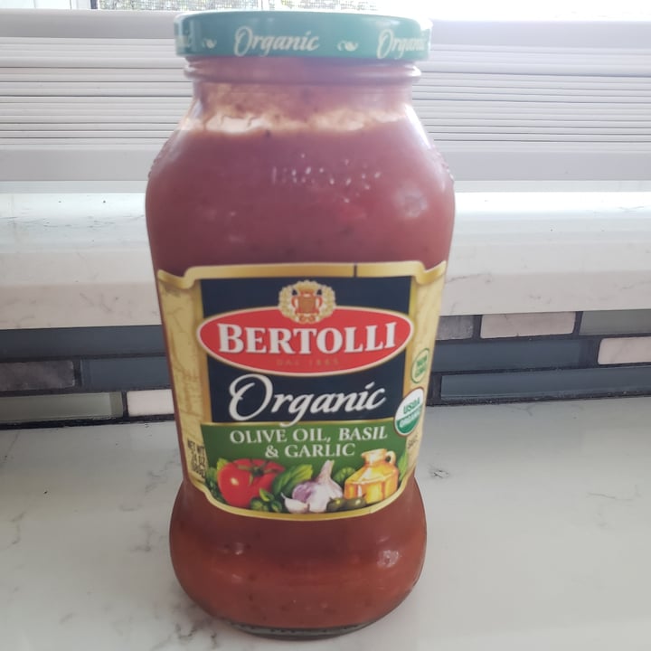 photo of Bertolli Bertoli Organic Olive Oil, Basil & Garlic Pasta Sauce shared by @jupiejup on  19 Jun 2021 - review