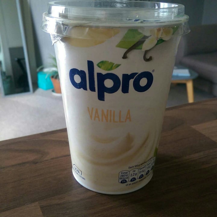 review photo of Alpro Soy Yogurt Vanilla shared by @cassieck9900 on 07 Jun 2020 - review