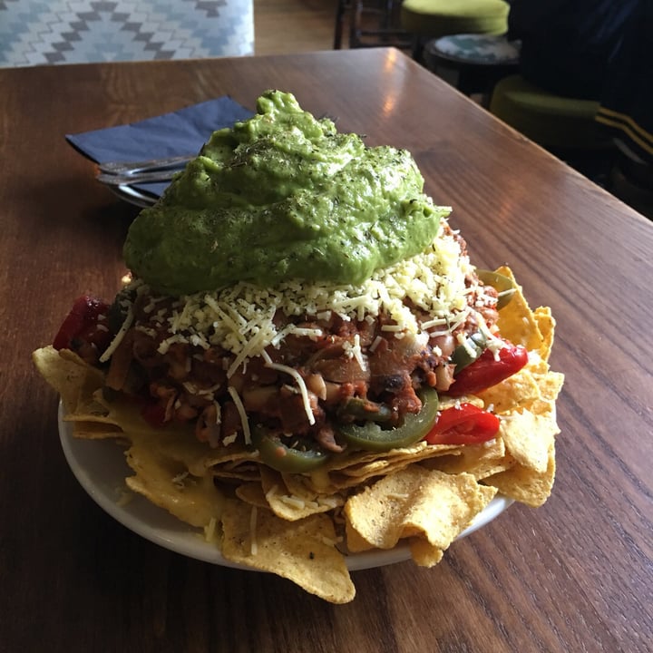 photo of The Auld Hoose The Hoose regular nachos (vegan) shared by @blythe on  21 Sep 2019 - review