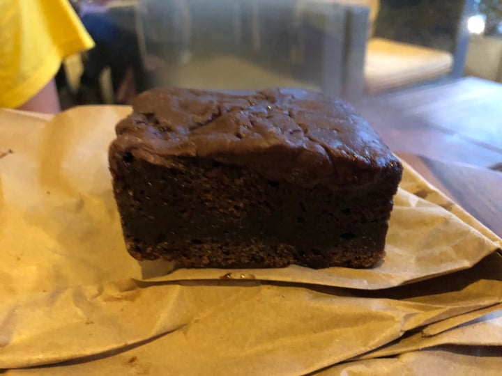 photo of Futuro Veggie - Coffee & Deli Brownie shared by @juliaarena on  07 Feb 2020 - review
