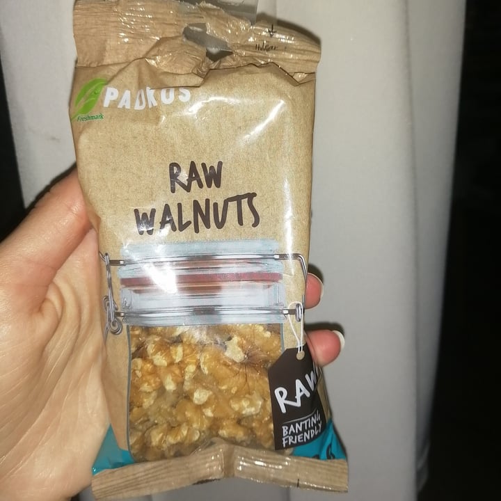 photo of Freshmark Raw Walnuts shared by @zoezurnamer on  06 Sep 2020 - review