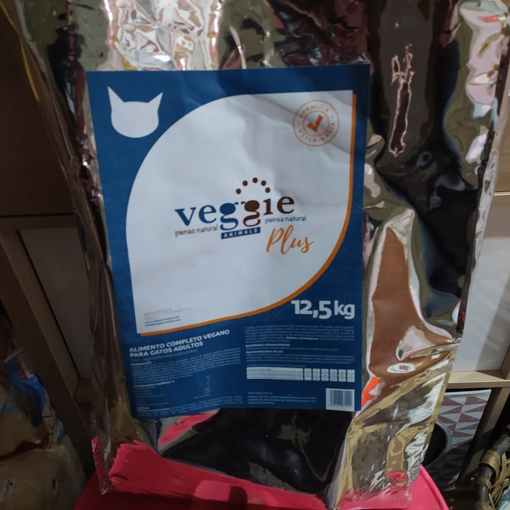 photo of VeggieAnimals VeggieAnimals PLUS - Gatos adultos shared by @pixi on  27 Mar 2021 - review