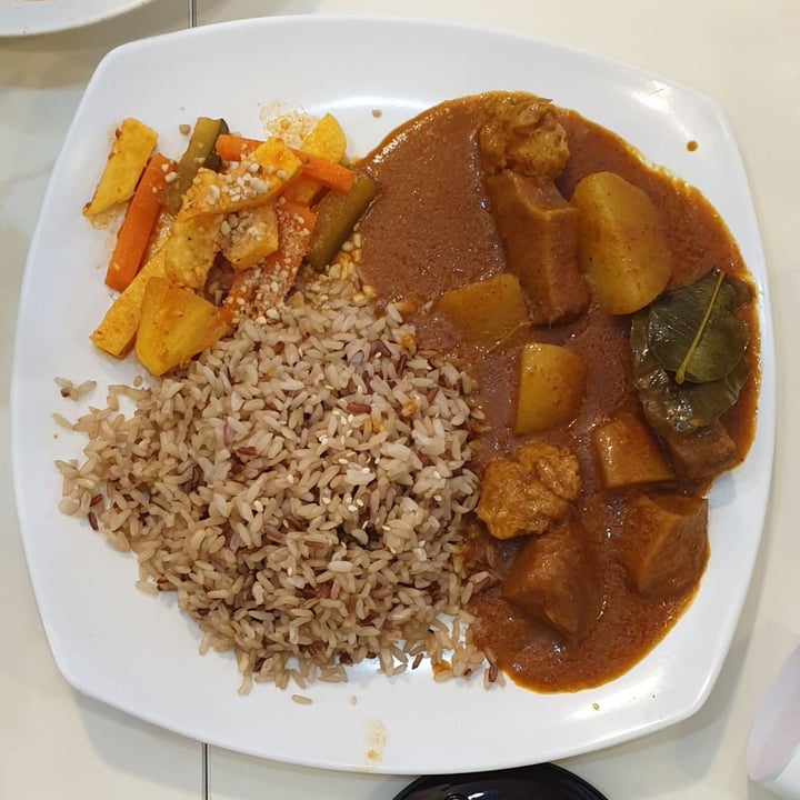 photo of Sunnychoice Rendang Lion's Mane Mushoom Rice shared by @katyasalomon on  24 Oct 2019 - review