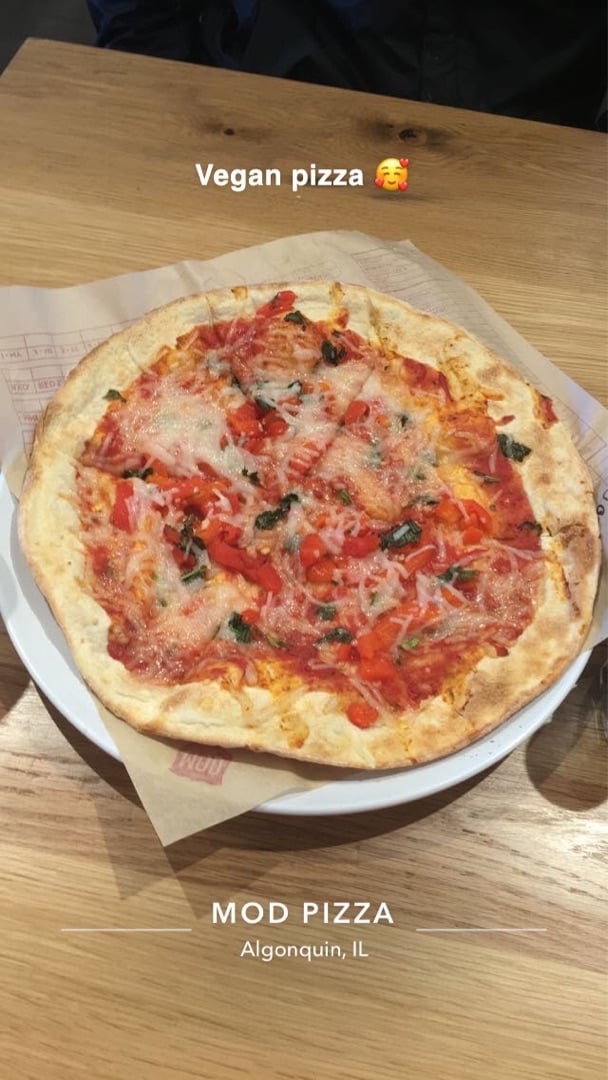 photo of Mod Pizza Build Your Own Pizza shared by @cornfritter on  01 Apr 2020 - review